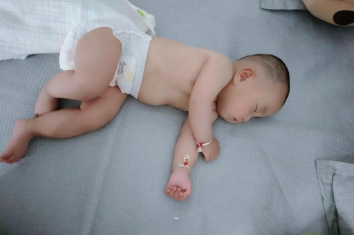 果洛宝宝短发型女